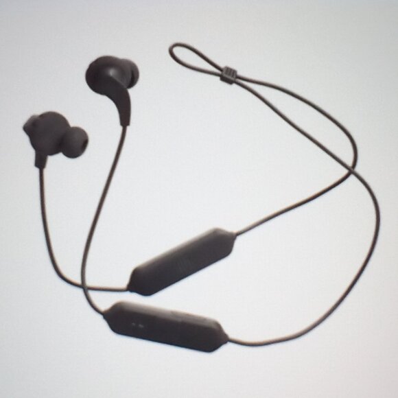 JBL ENDURANCE RUN 2 🏃 WIRELESS BLUETOOTH EARBUDS 10 HOURS OF WIRELESS PLAY - Picture 10 of 11